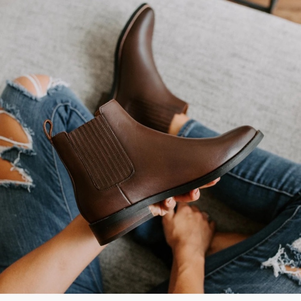 NWOB 7.5 Thursday Boots Dreamer